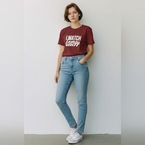 Burgundy "Match Energy" Tee. Sz M